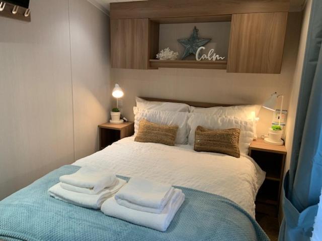 Cosy, Coastal Themed Holiday Home, Rockley Park, Poole, Dorset エクステリア 写真